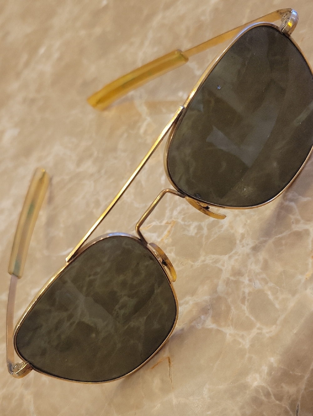 Command/USA Men's Soft Aviator-style Gold Frame Sunglasses with Black Lenses